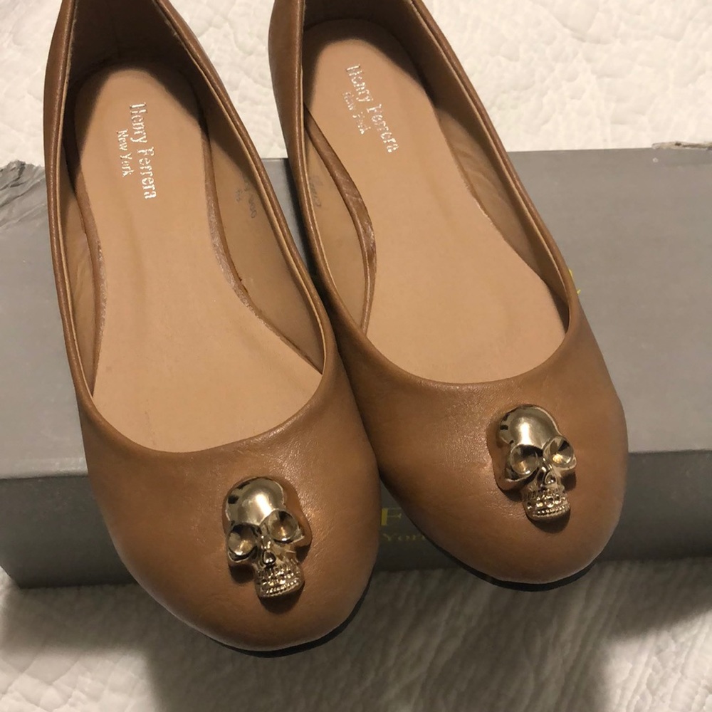 NEW*** Henry Ferrera Skull Flats